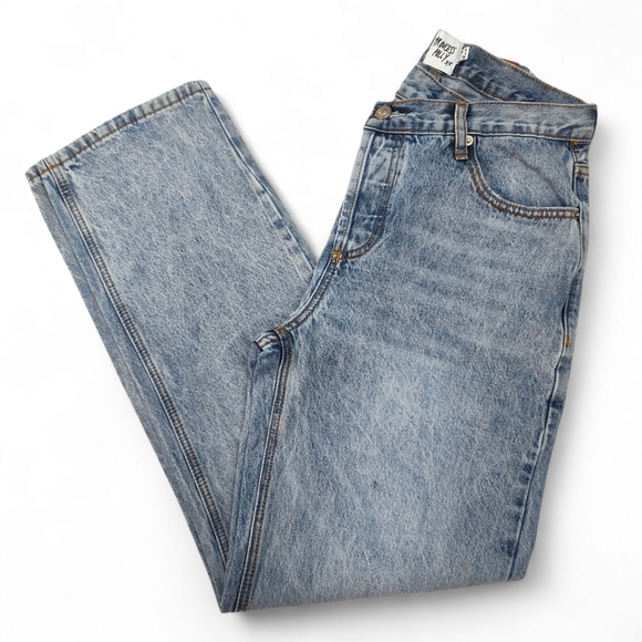 Princess Polly Holly Asymmetric Straight Leg Jean Light Wash Denim Womens Size 4 - Picture 4 of 9